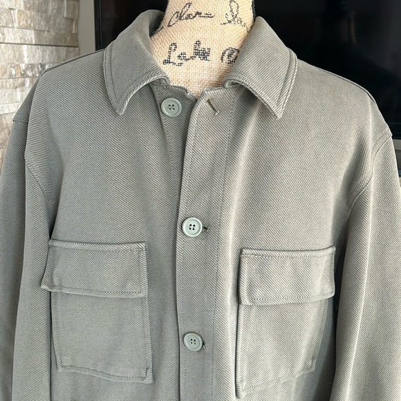 Zara olive soft pocket shirt relaxed fit lapel collar long sleeves button cuff - Picture 7 of 16